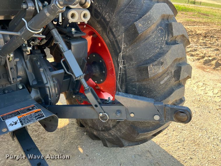 image for item II9202 Kubota MX6000  MFWD tractor