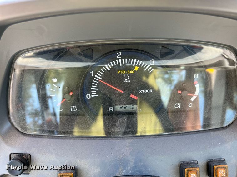 image for item II9202 Kubota MX6000  MFWD tractor