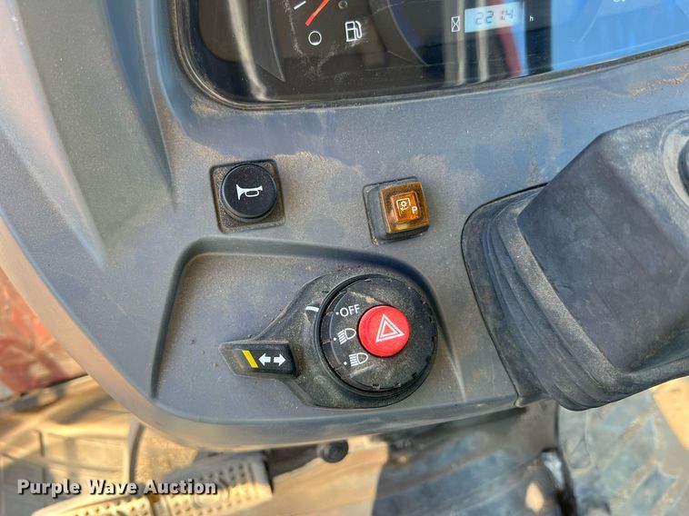 image for item II9202 Kubota MX6000  MFWD tractor