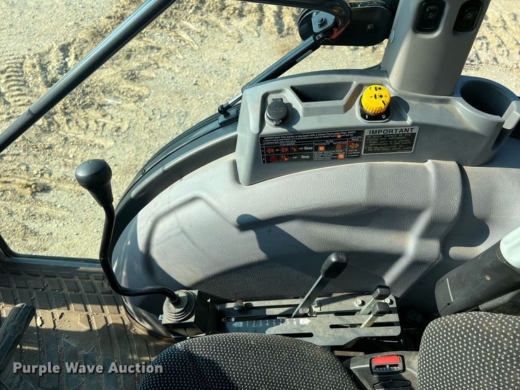 image for item II9202 Kubota MX6000  MFWD tractor