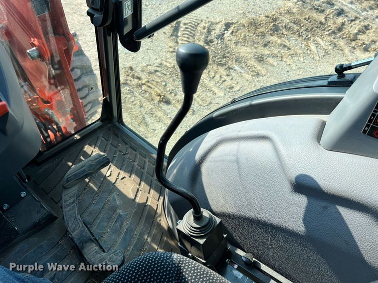 image for item II9202 Kubota MX6000  MFWD tractor