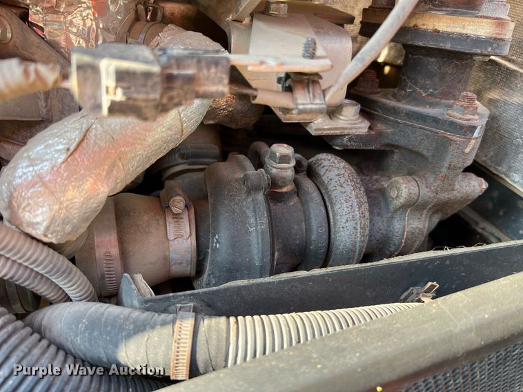 image for item II9202 Kubota MX6000  MFWD tractor