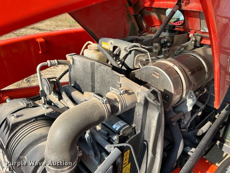 image for item II9202 Kubota MX6000  MFWD tractor