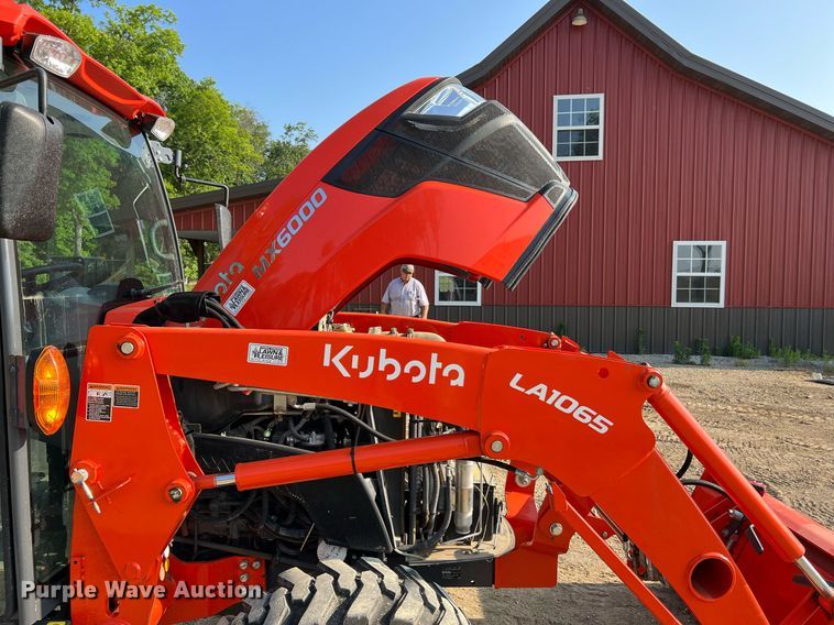 image for item II9202 Kubota MX6000  MFWD tractor