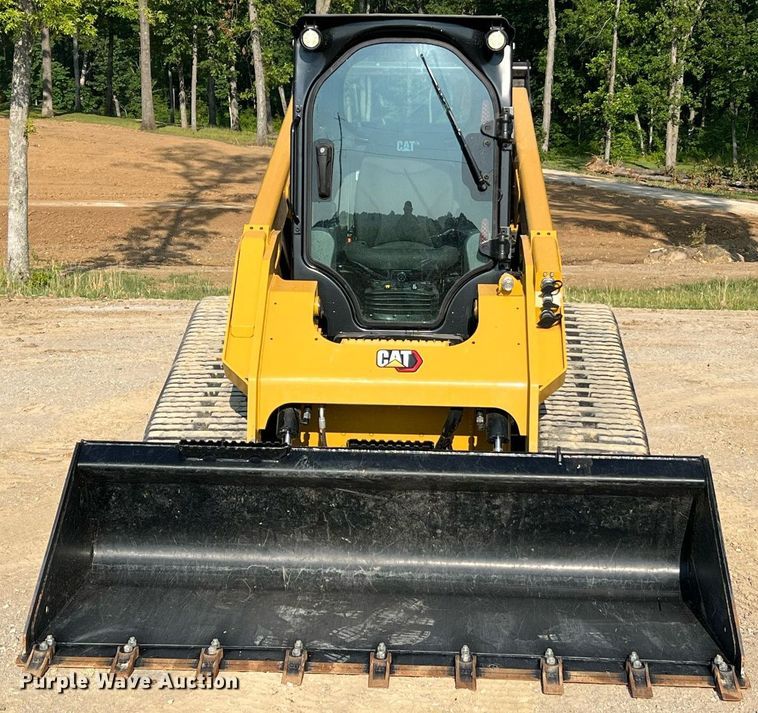 image for item II9203 2023 Caterpillar 289D3  tracked skid steer loader
