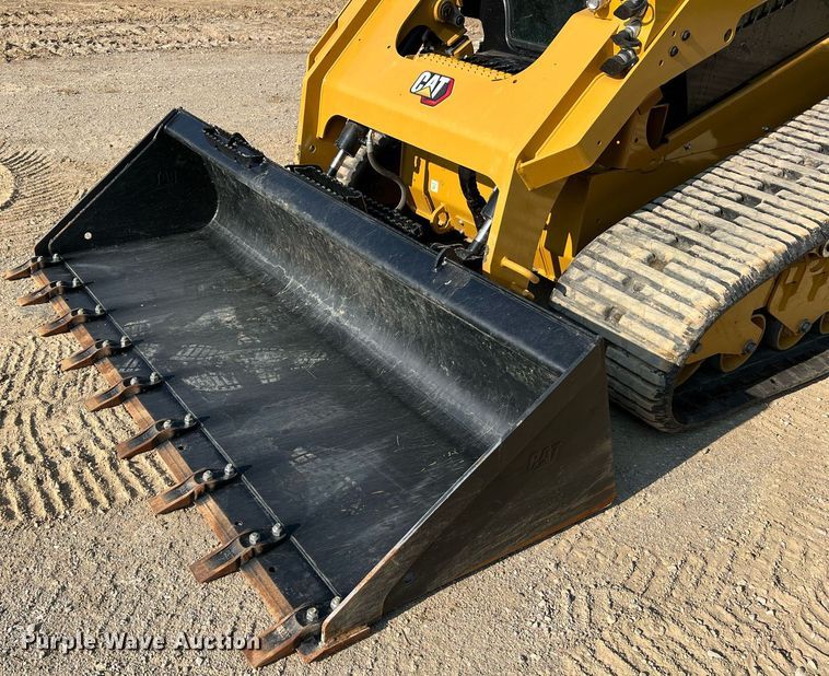 image for item II9203 2023 Caterpillar 289D3  tracked skid steer loader