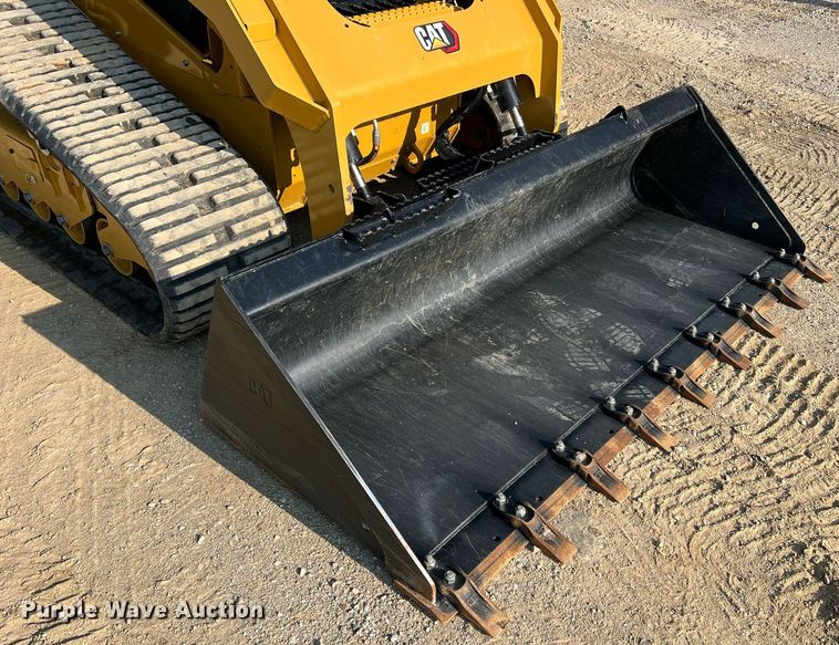 image for item II9203 2023 Caterpillar 289D3  tracked skid steer loader