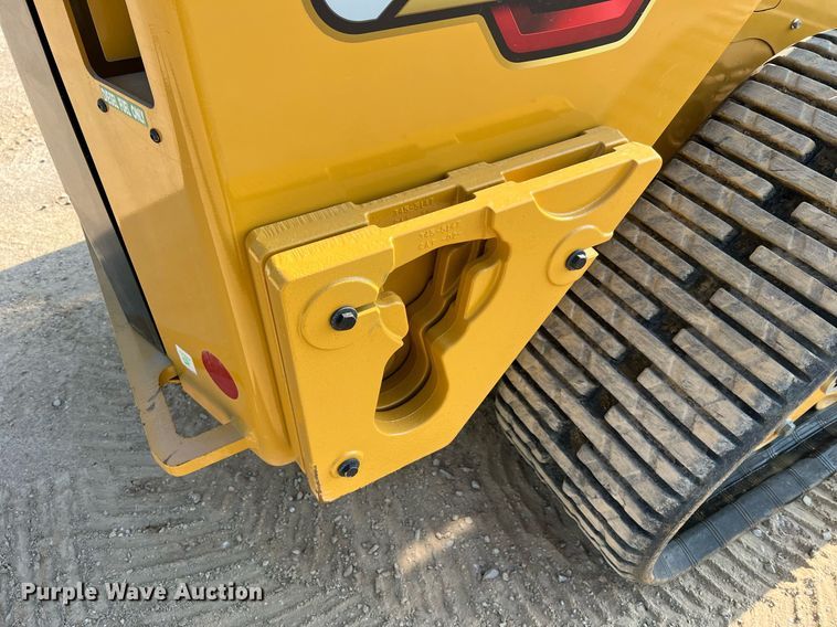 image for item II9203 2023 Caterpillar 289D3  tracked skid steer loader