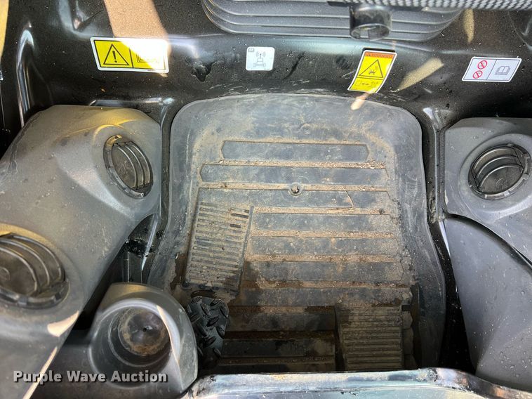 image for item II9203 2023 Caterpillar 289D3  tracked skid steer loader