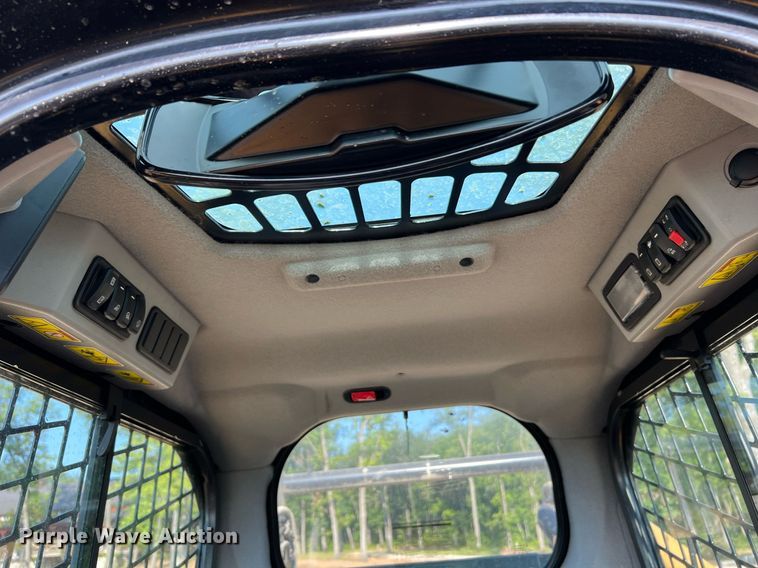 image for item II9203 2023 Caterpillar 289D3  tracked skid steer loader