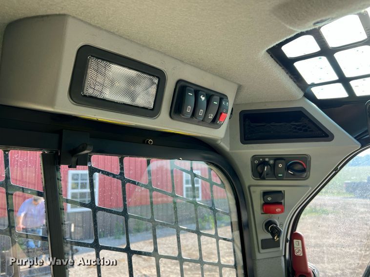 image for item II9203 2023 Caterpillar 289D3  tracked skid steer loader