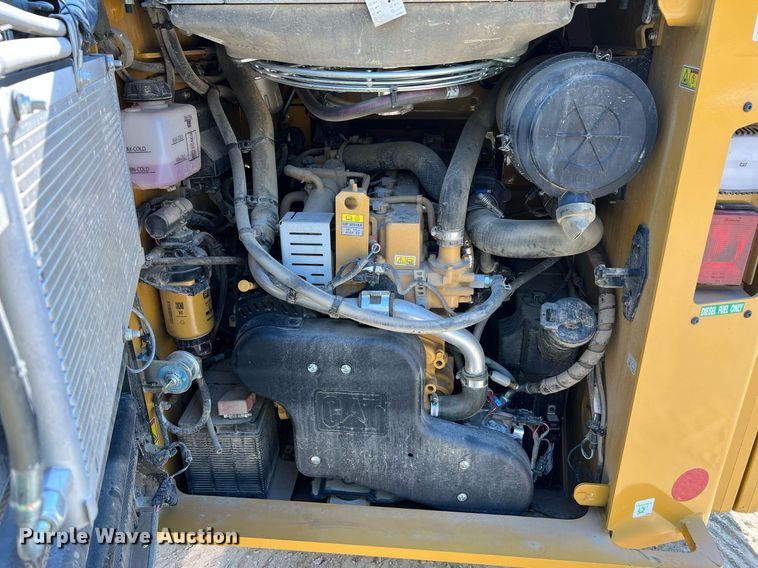 image for item II9203 2023 Caterpillar 289D3  tracked skid steer loader