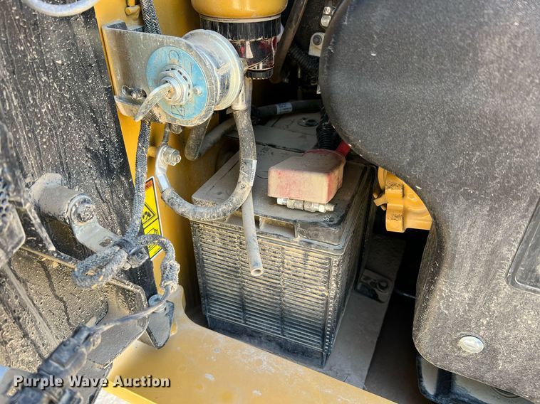 image for item II9203 2023 Caterpillar 289D3  tracked skid steer loader