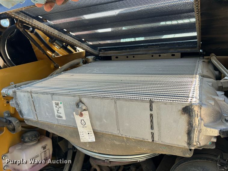 image for item II9203 2023 Caterpillar 289D3  tracked skid steer loader