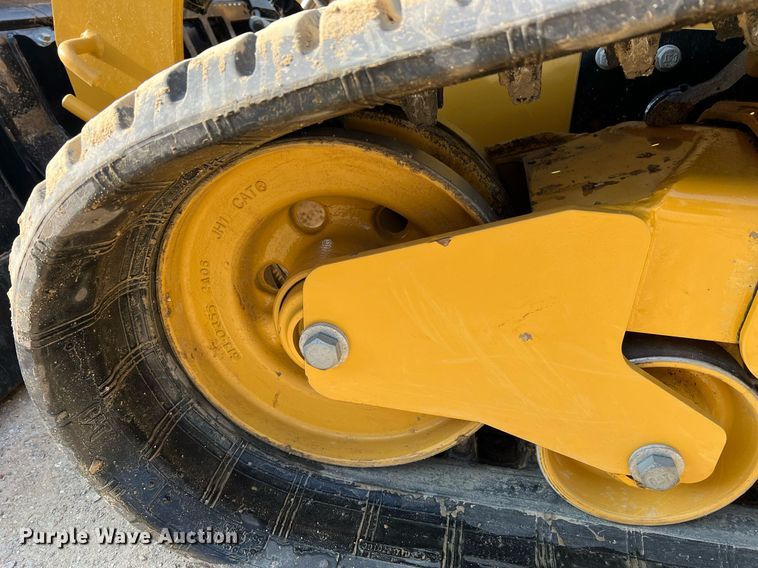 image for item II9203 2023 Caterpillar 289D3  tracked skid steer loader