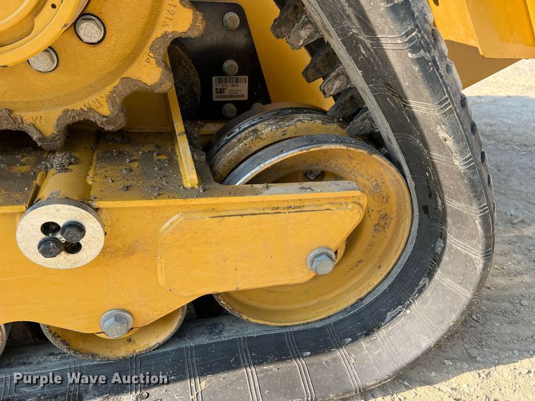 image for item II9203 2023 Caterpillar 289D3  tracked skid steer loader