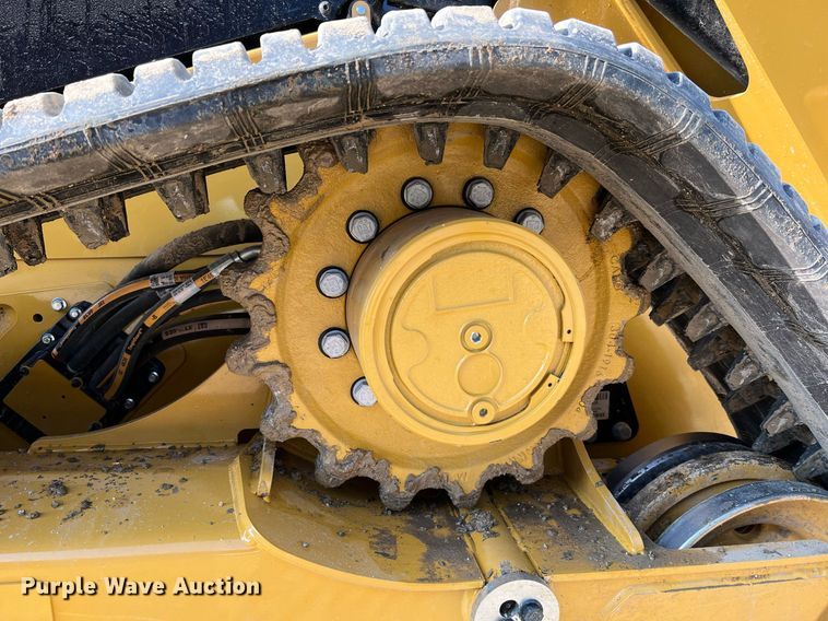 image for item II9203 2023 Caterpillar 289D3  tracked skid steer loader