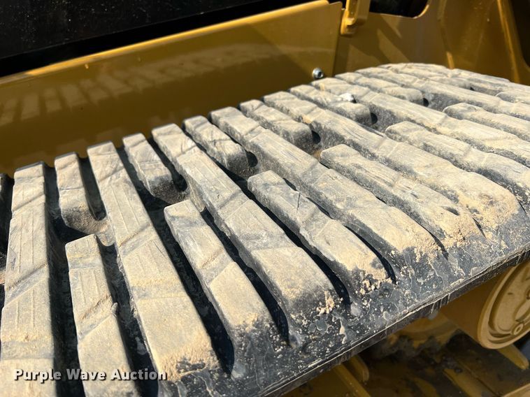 image for item II9203 2023 Caterpillar 289D3  tracked skid steer loader