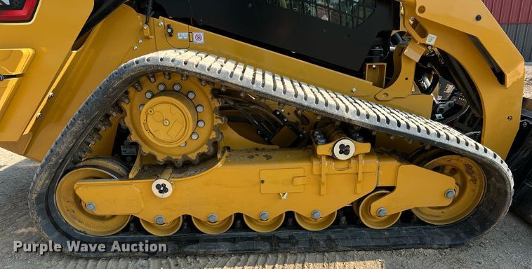 image for item II9203 2023 Caterpillar 289D3  tracked skid steer loader