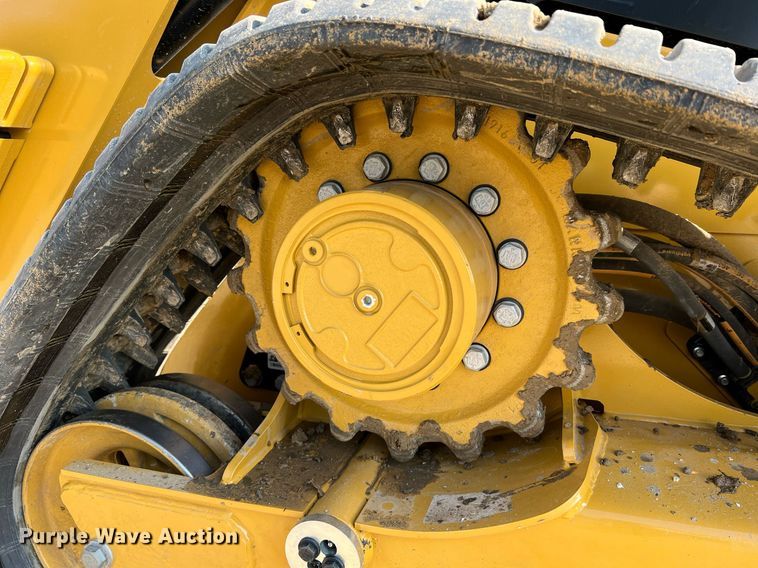 image for item II9203 2023 Caterpillar 289D3  tracked skid steer loader