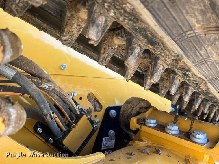 image for item II9203 2023 Caterpillar 289D3  tracked skid steer loader