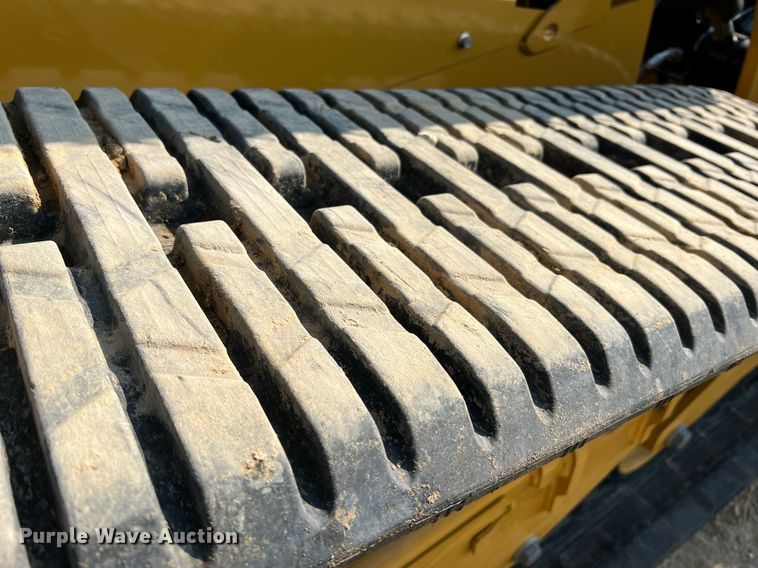 image for item II9203 2023 Caterpillar 289D3  tracked skid steer loader