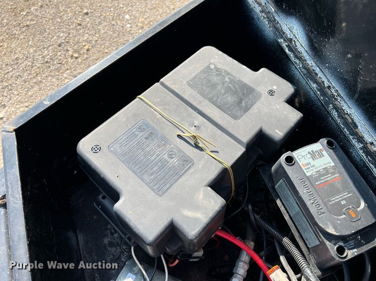 image for item II9204 2016 Big Tex 14LX-14BK7SIRPD  dump trailer