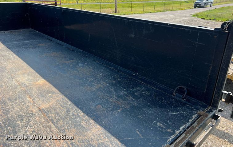 image for item II9204 2016 Big Tex 14LX-14BK7SIRPD  dump trailer