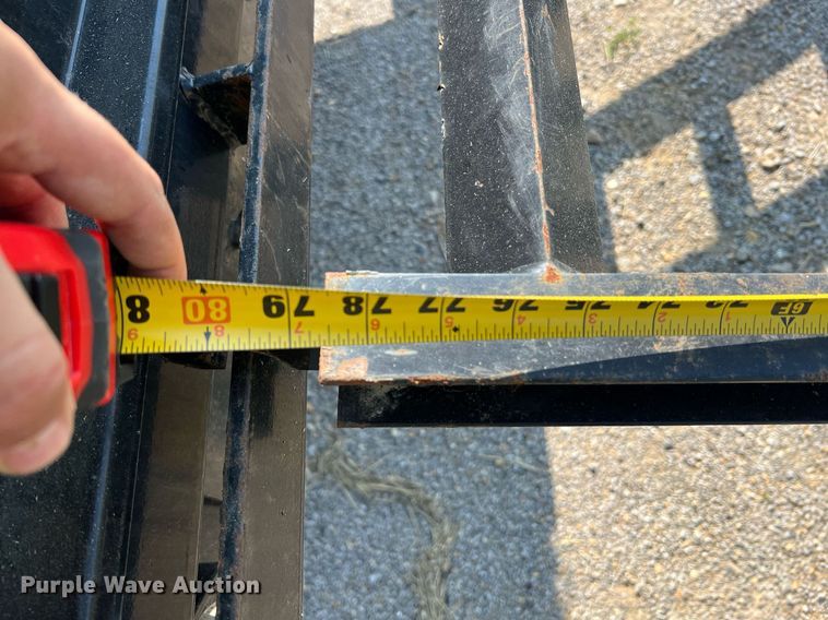 image for item II9204 2016 Big Tex 14LX-14BK7SIRPD  dump trailer