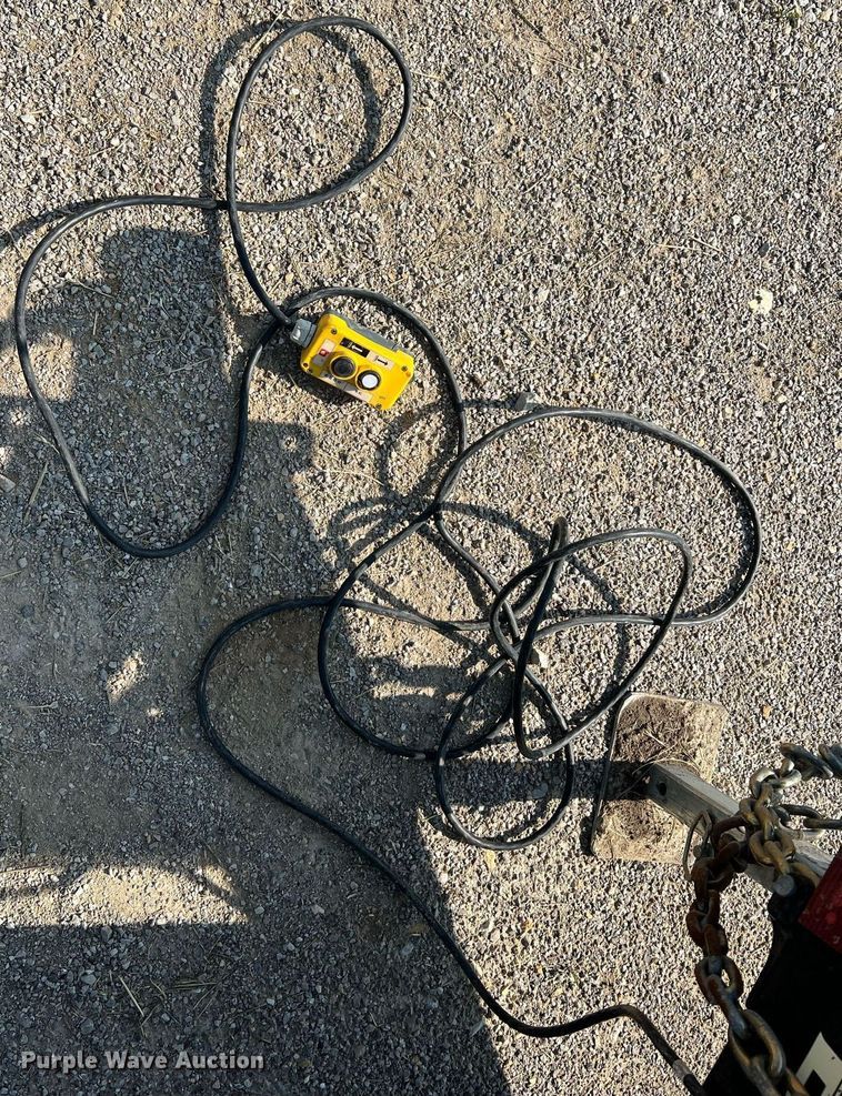 image for item II9204 2016 Big Tex 14LX-14BK7SIRPD  dump trailer