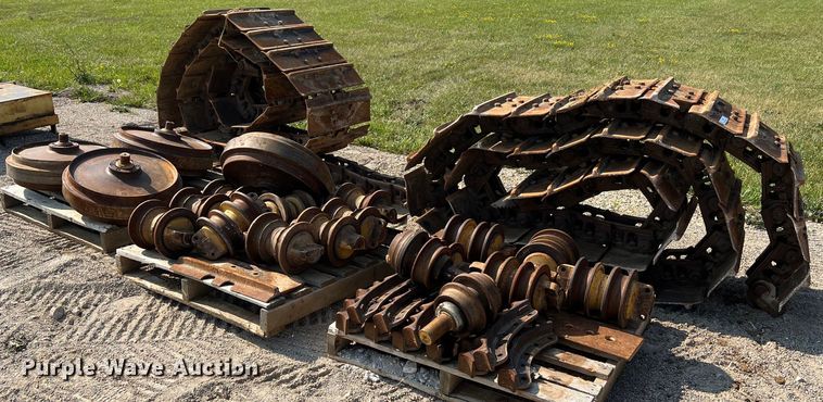image for item II9206 Caterpillar  undercarriage parts