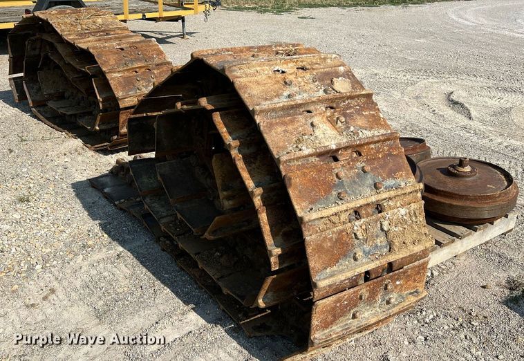 image for item II9206 Caterpillar  undercarriage parts
