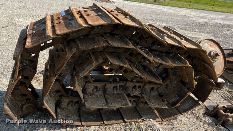 image for item II9206 Caterpillar  undercarriage parts