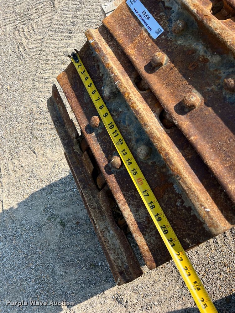 image for item II9206 Caterpillar  undercarriage parts