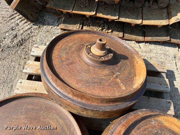 image for item II9206 Caterpillar  undercarriage parts