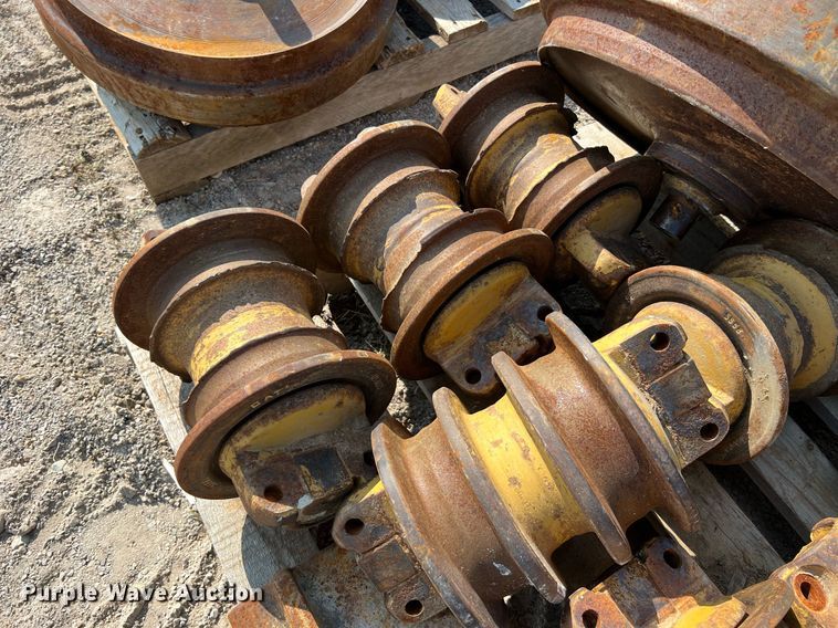 image for item II9206 Caterpillar  undercarriage parts