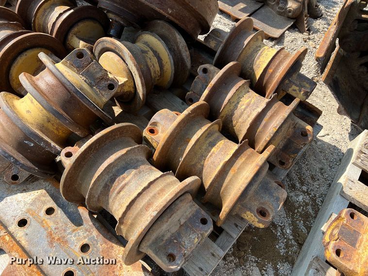 image for item II9206 Caterpillar  undercarriage parts