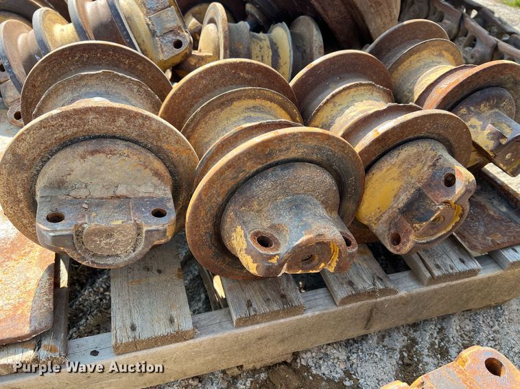 image for item II9206 Caterpillar  undercarriage parts