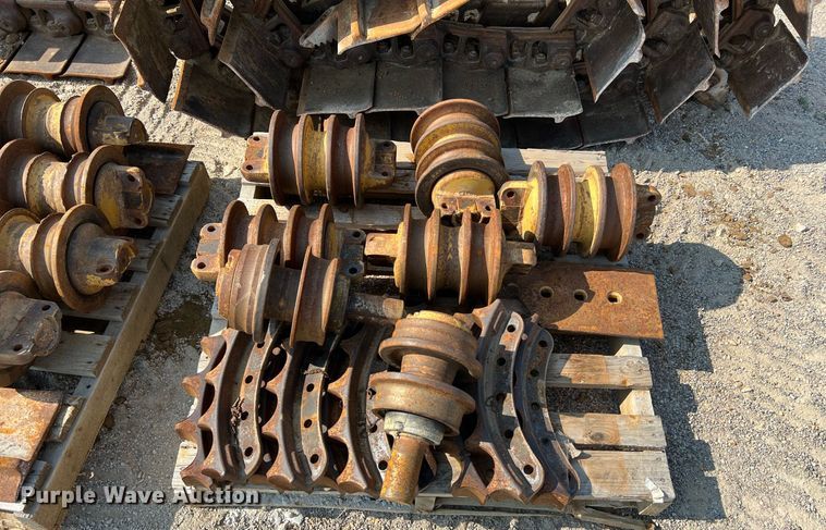 image for item II9206 Caterpillar  undercarriage parts