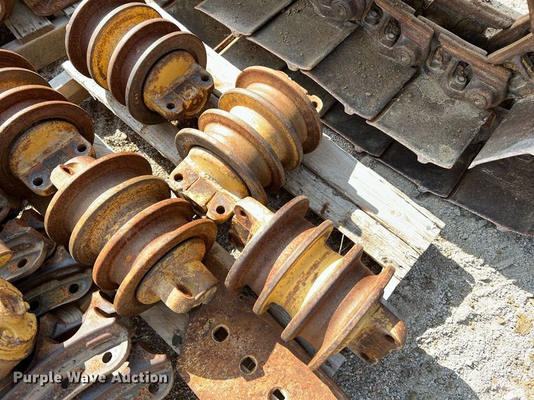 image for item II9206 Caterpillar  undercarriage parts