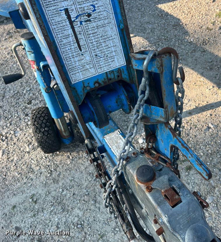 image for item II9210 2000 Genie TMZ-34/19  boom lift