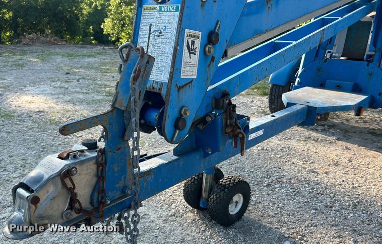 image for item II9210 2000 Genie TMZ-34/19  boom lift