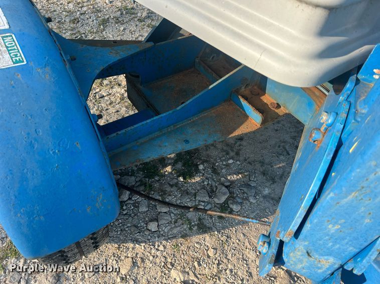 image for item II9210 2000 Genie TMZ-34/19  boom lift