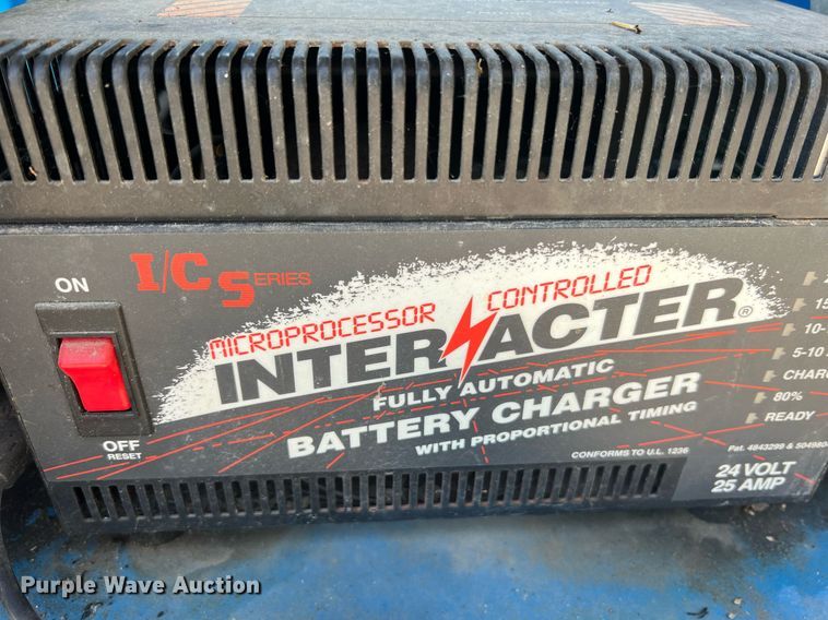 image for item II9210 2000 Genie TMZ-34/19  boom lift