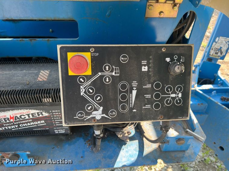 image for item II9210 2000 Genie TMZ-34/19  boom lift