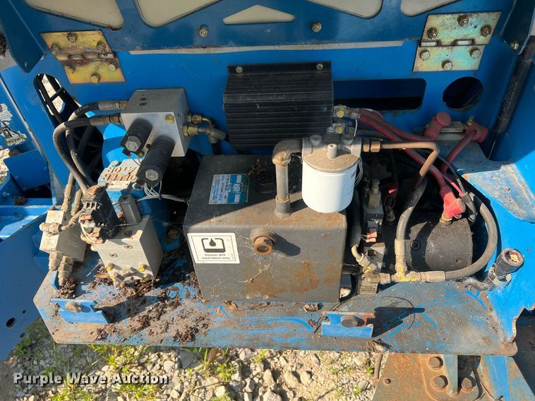 image for item II9210 2000 Genie TMZ-34/19  boom lift