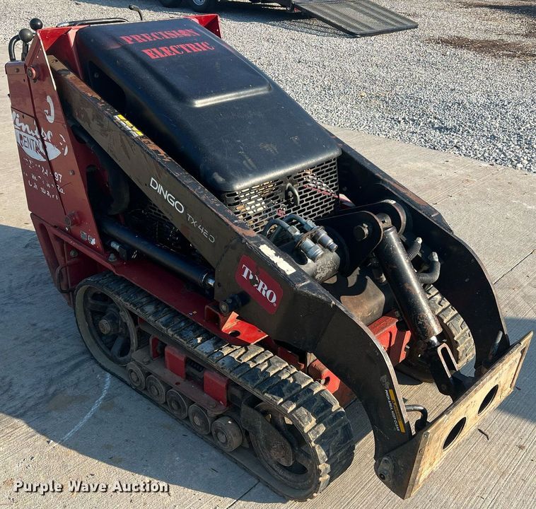 image for item II9211 2007 Toro Dingo TX420  compact utility loader