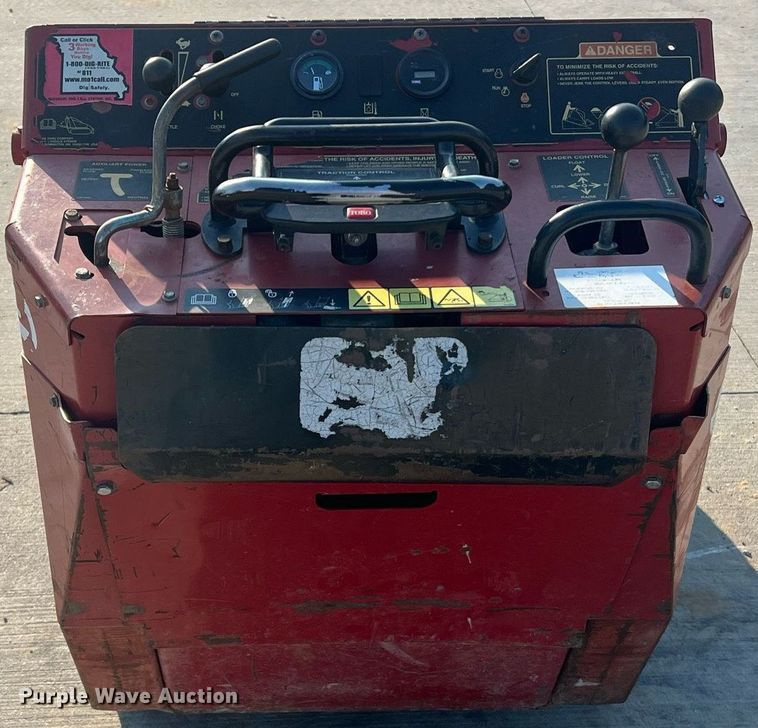 image for item II9211 2007 Toro Dingo TX420  compact utility loader