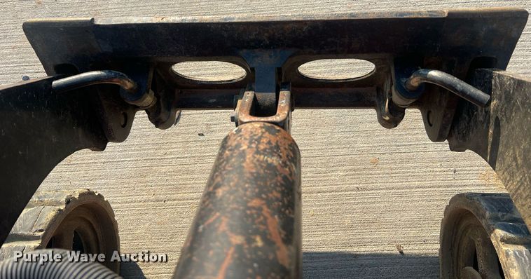 image for item II9211 2007 Toro Dingo TX420  compact utility loader