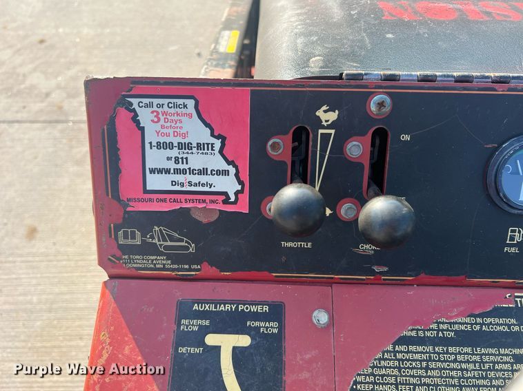 image for item II9211 2007 Toro Dingo TX420  compact utility loader